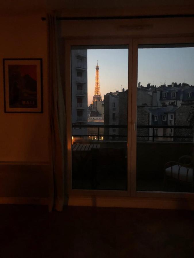 Superb Apartment With Balcony & Eiffel Tower View Paris Exterior foto